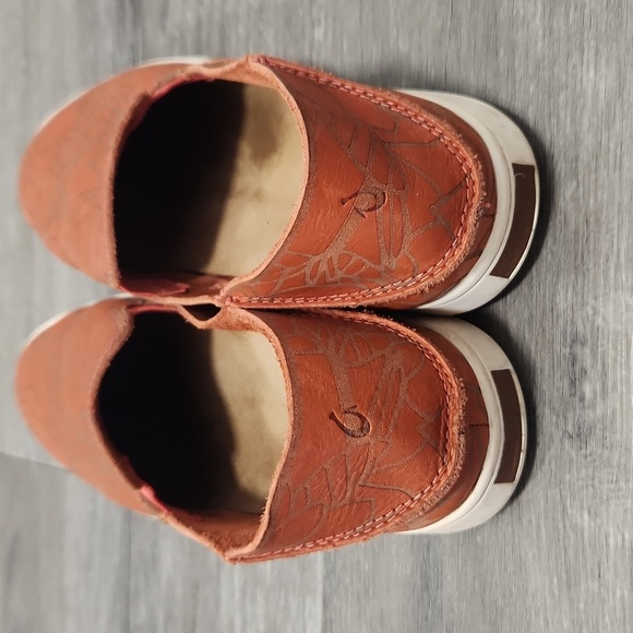 OluKai Pehuea Lau Womens Leather Slip On Size 8 - Picture 4 of 9